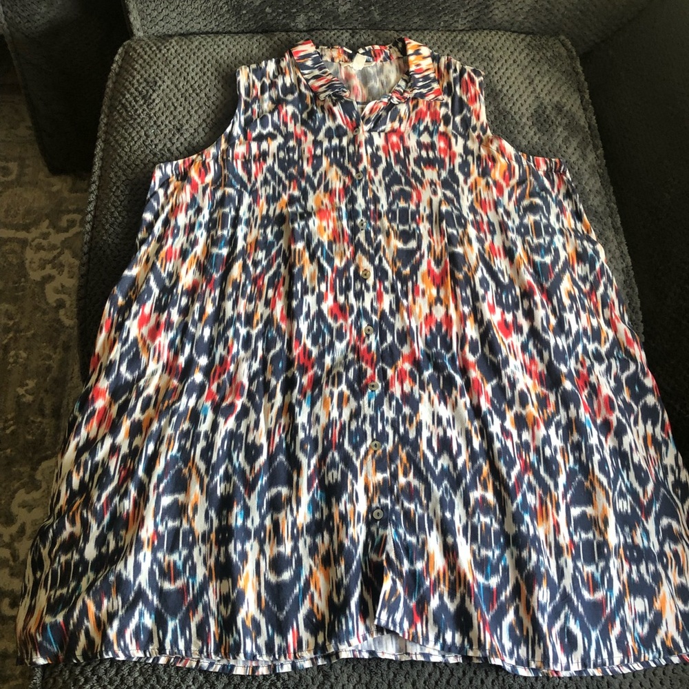 Beachlunchlounge sleeveless collar button down 
Flowy  dress